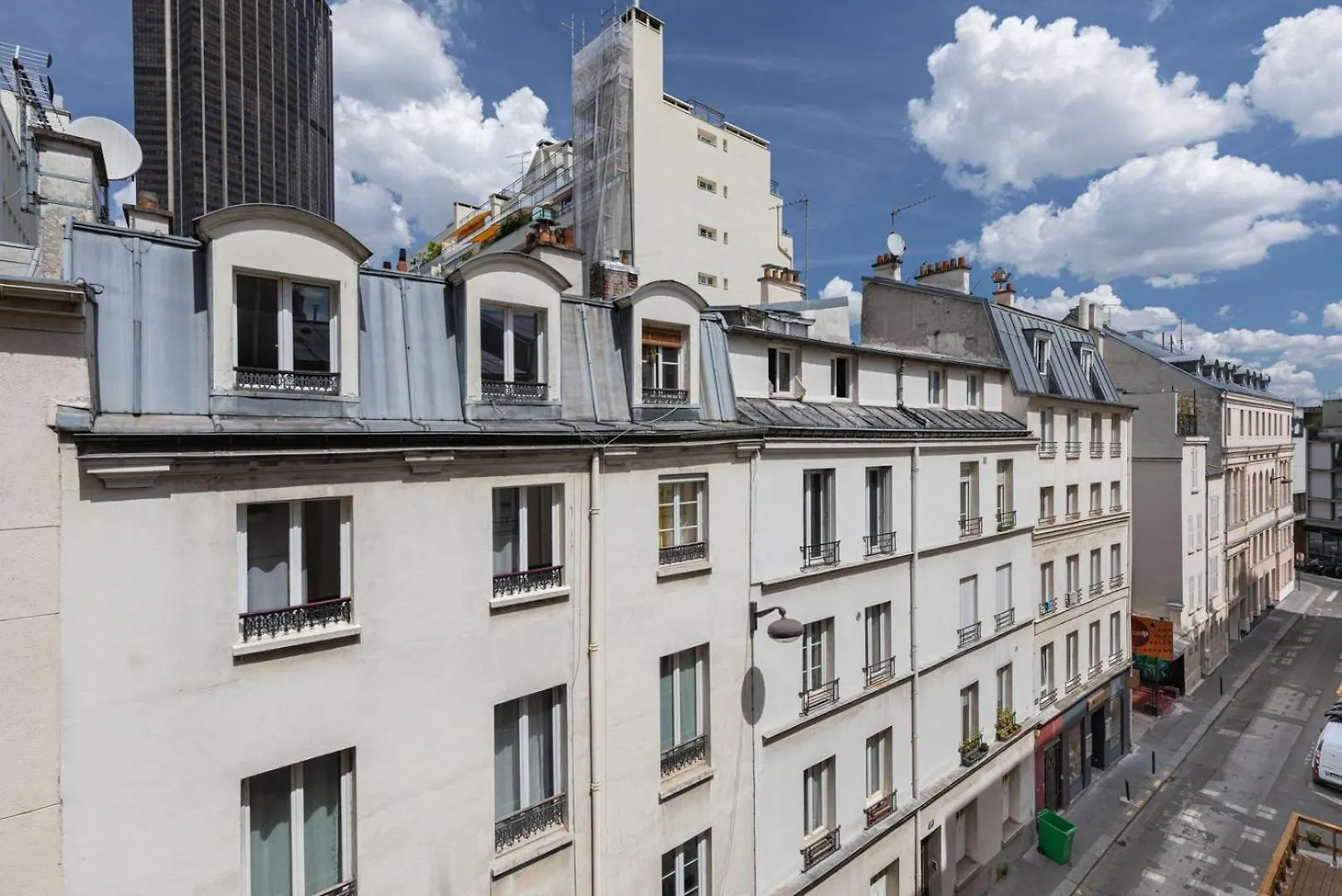 Guestready - Vibrant Et Confortable A Montparnasse Paris Apartment